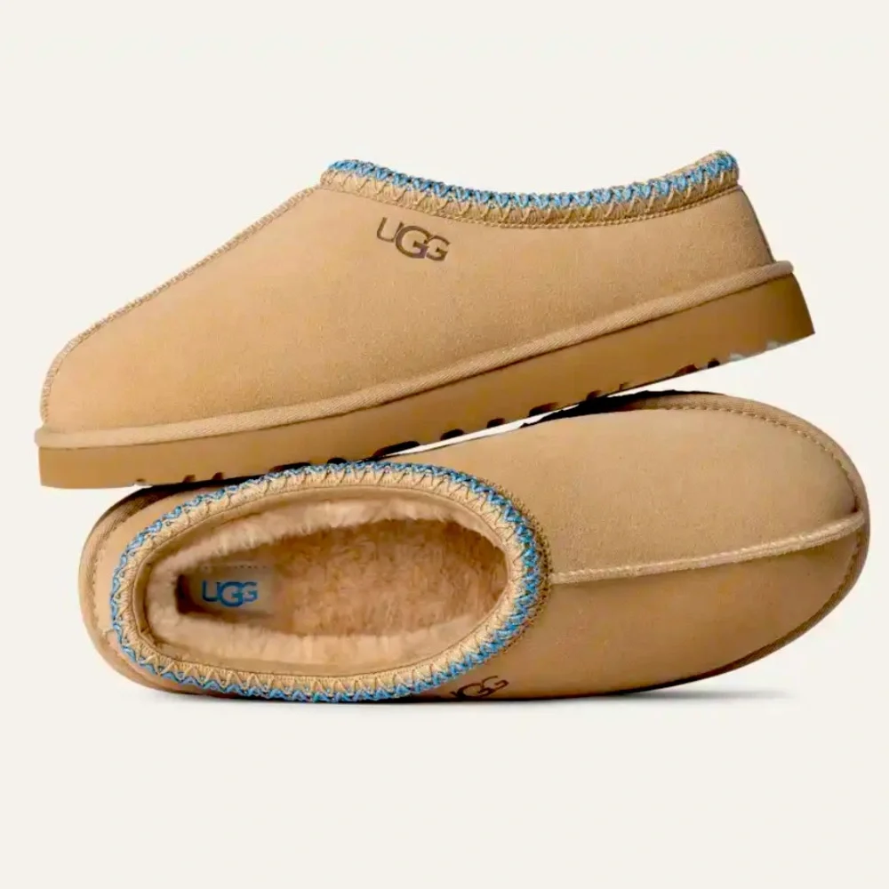 📔 UGG TASMAN SLIPPERS SAND SANTORINI 📔 - Picture 1 of 3